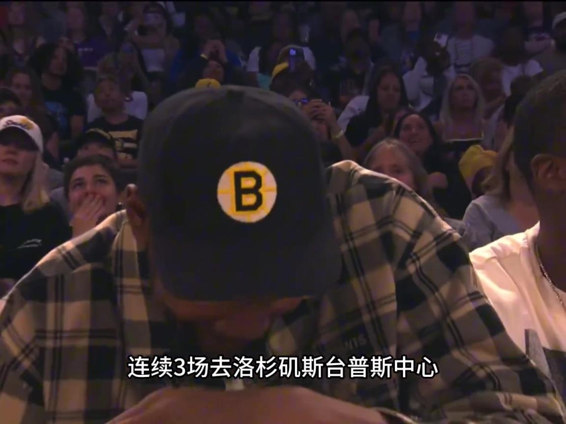 KD凡心大動(dòng)？連續(xù)三場(chǎng)盯梢火花隊(duì)皮衣布林克庫里‘準(zhǔn)妹夫’上線？